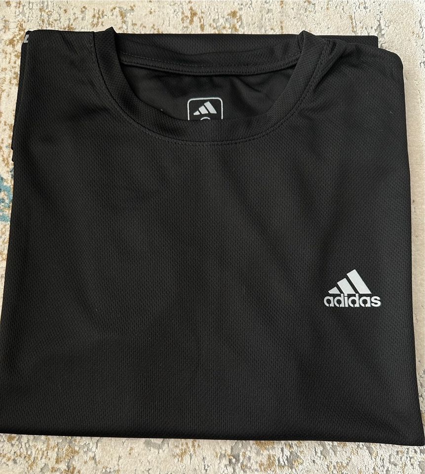 Herren Adidas T-Shirt Neu Unbenutzt Gr:L. in Duisburg