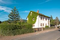 Zweifamilienhaus Top Lage mit wunderschönem Garten und Doppelgarage Hessen - Kelkheim Vorschau