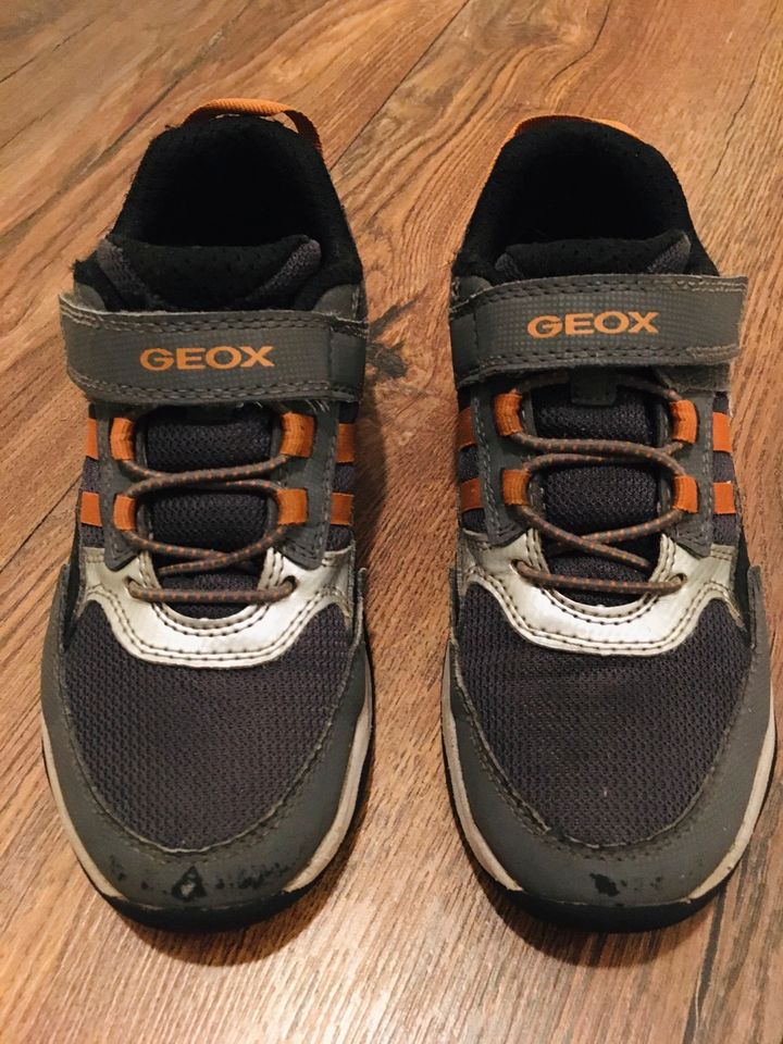 Sneaker Geox 33 mit der Sohle, die atmet) in Berlin