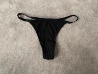 Schwarzer gerippter basic String Tanga / Neu! Niedersachsen - Hermannsburg Vorschau