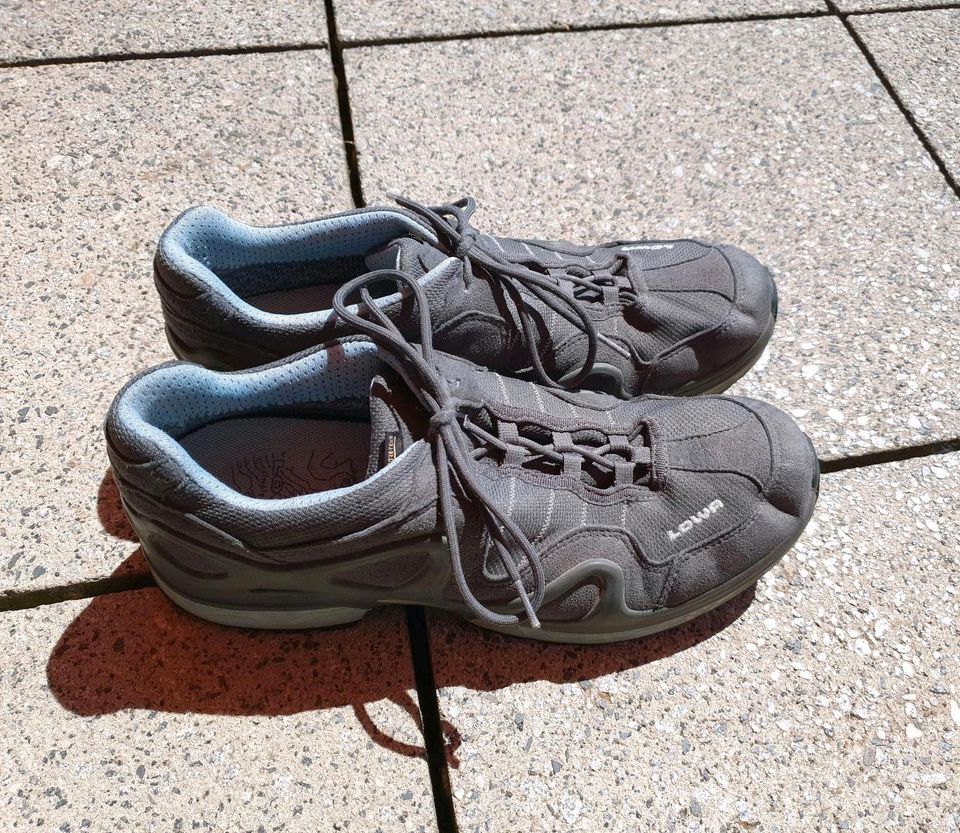 Lowa Gorgon GTX Ws Gr. 42 Damen Wanderschuhe in Viersen