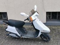 Roller mit Papiere - 50ccm - Benzin Motorroller 50km/h Niedersachsen - Schwarmstedt Vorschau