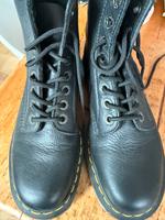 Dr. Martens Leder schwarz , Gr. 41 neuwertig Innenstadt - Köln Altstadt Vorschau