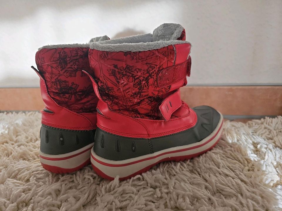 Winterstiefel Schneestiefel rot weiss Klettverschluss in Rehling