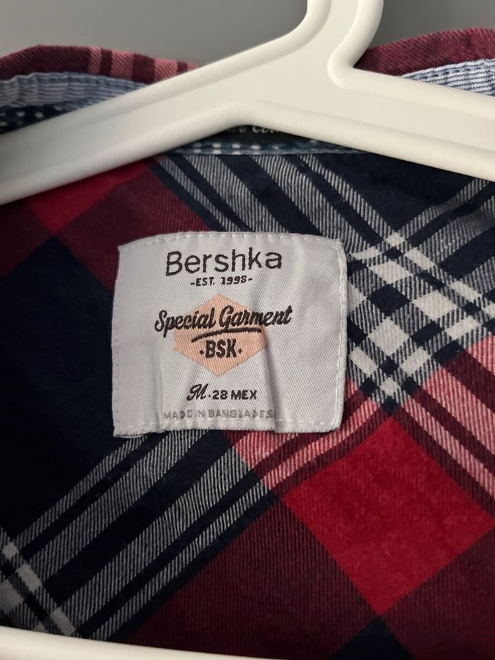 Bluse von Bershka in Größe M in Bremen