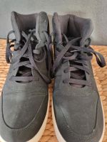 Nike Turnschuhe Größe 46 schwarz NEU Baden-Württemberg - Hardthausen Vorschau