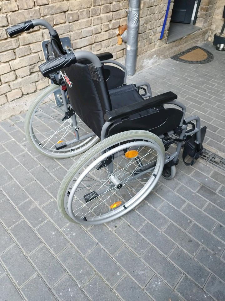 Rollstuhl gebraucht in Flomborn