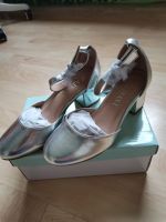 Ajvani Silbern Metallic Pumps Blockabsatz, neu Stuttgart - Vaihingen Vorschau