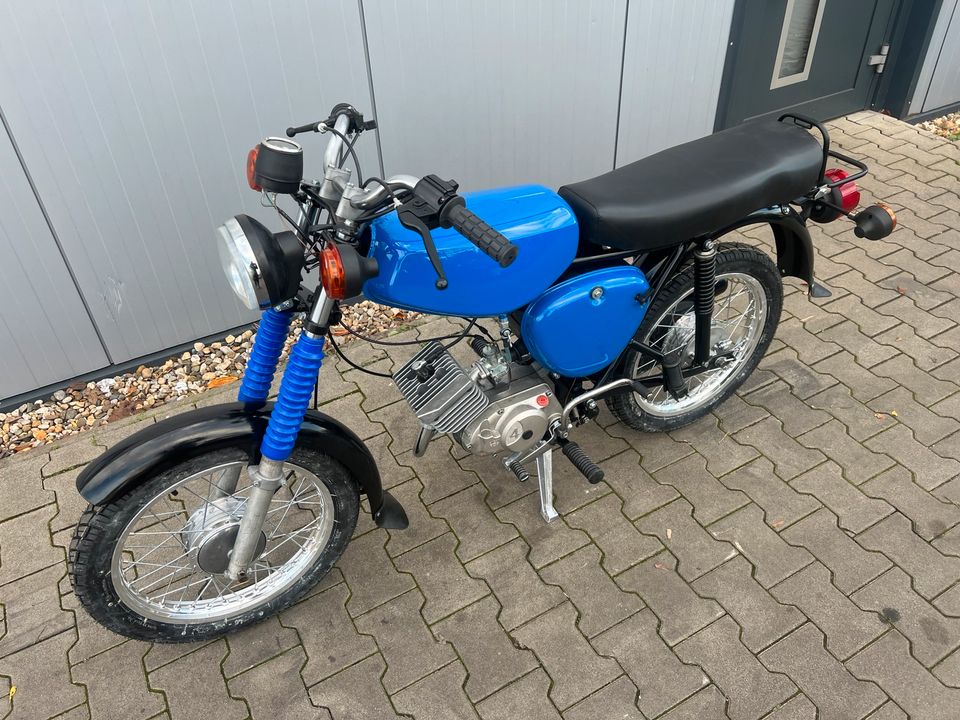 Simson S50B1 S51 Style NEUAUFBAU VAPE 12V 1980 5-Gang Moped in Osterweddingen