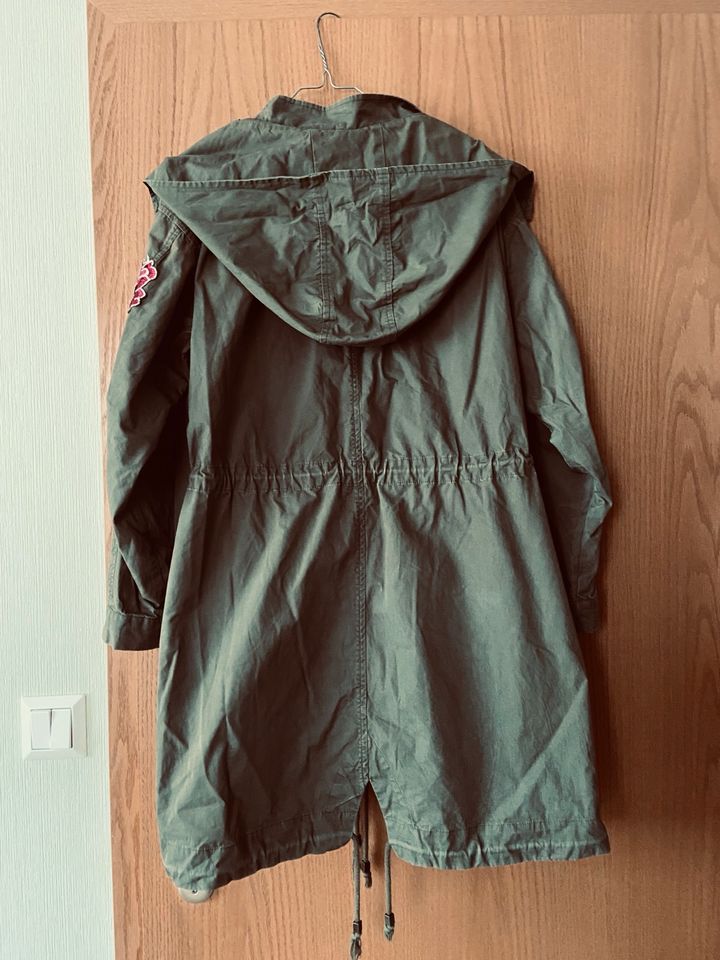 Damen Jacke /Parker Sommer mit Kapuze von Hallhuber Gr. 34/36 in Falkenberg/Elster