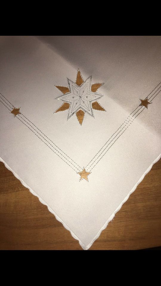 Neu-w Mitteldecke Tischdecke Weihnachten Sterne weiß silb 85 x 85 in Windeck