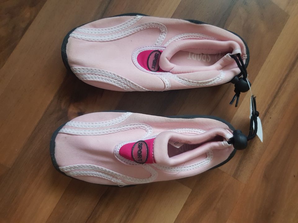 Badeschuhe gr. 30 in Achern