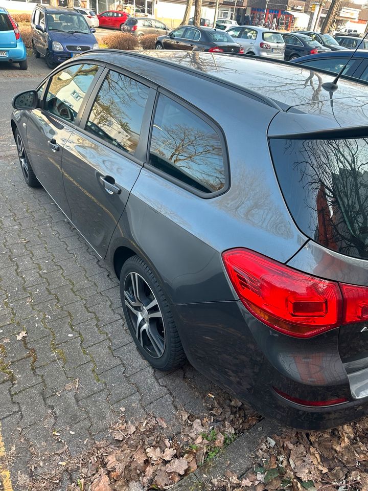 Opel Astra 2011 1.7 Cedric in Offenbach