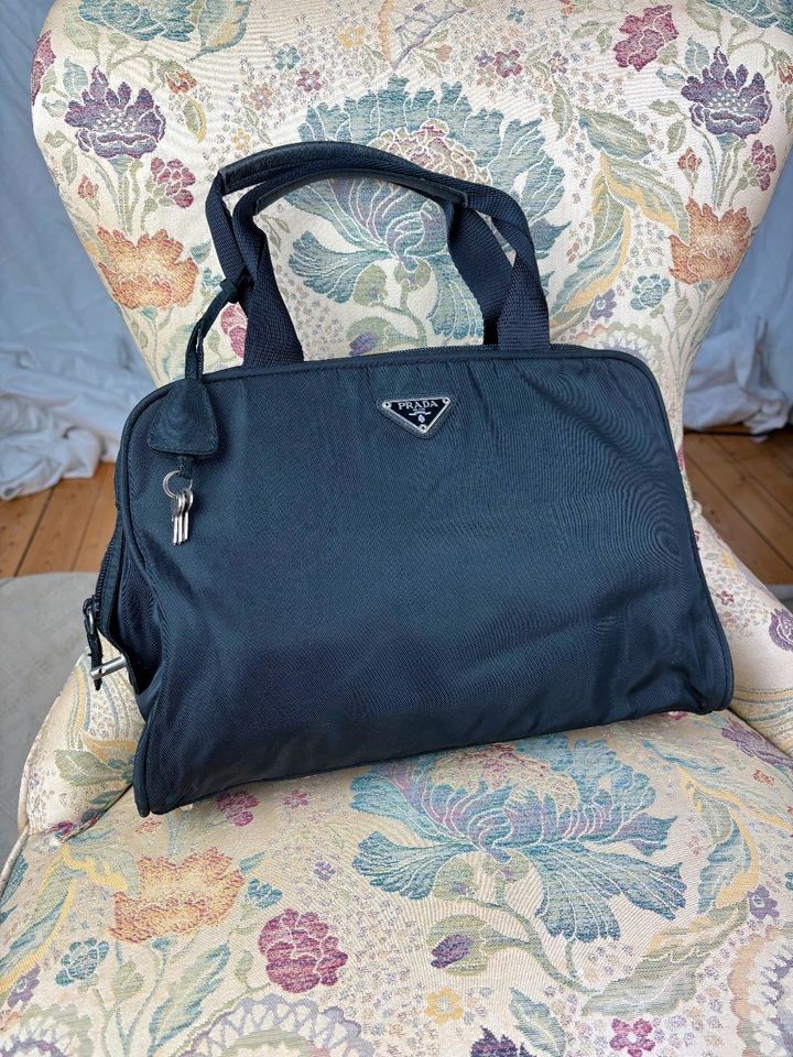 Prada Nylon Vintage Handtasche / handbag in Köln