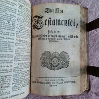 Bibel von 1725 Ledereinband Hessen - Hasselroth Vorschau