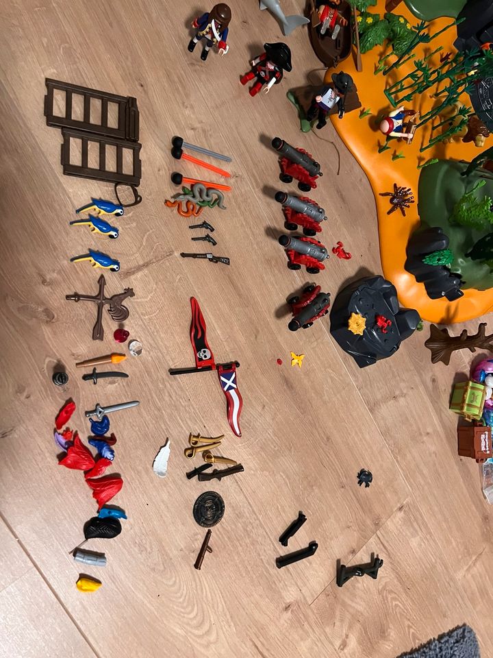 Playmobil Porateninsel, Piratenschiffe in Eggersdorf