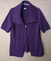 Rustikale rotviolette Strickjacke mit Zopfmuster Kurzarm Esprit München - Schwabing-West Vorschau