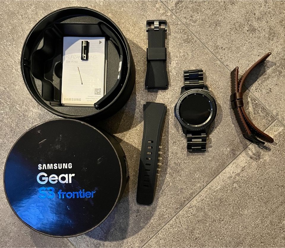 Smartwatch: Samsung Galaxy Gear S3 Frontier in Bedburg