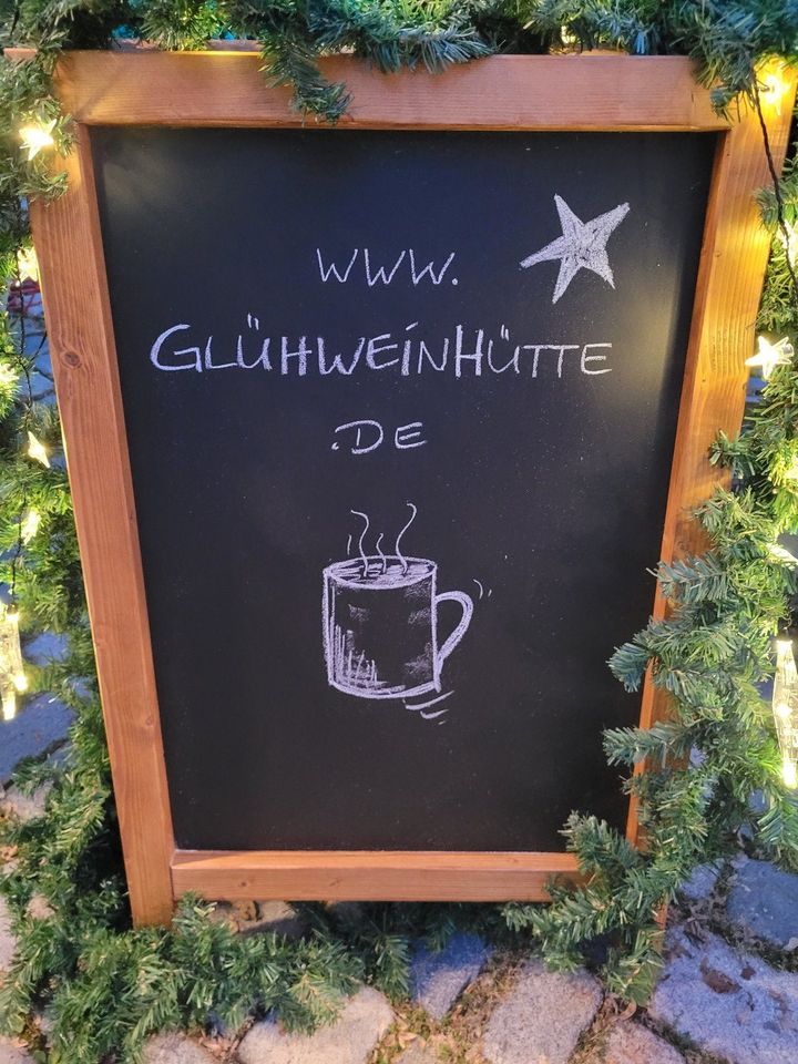 Christkindlmarkstand/ Glühweinstand/ Glühweinhütte in München