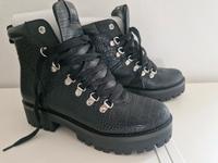 Steve Madden Stiefeletten Kroko, 39 NEU München - Trudering-Riem Vorschau