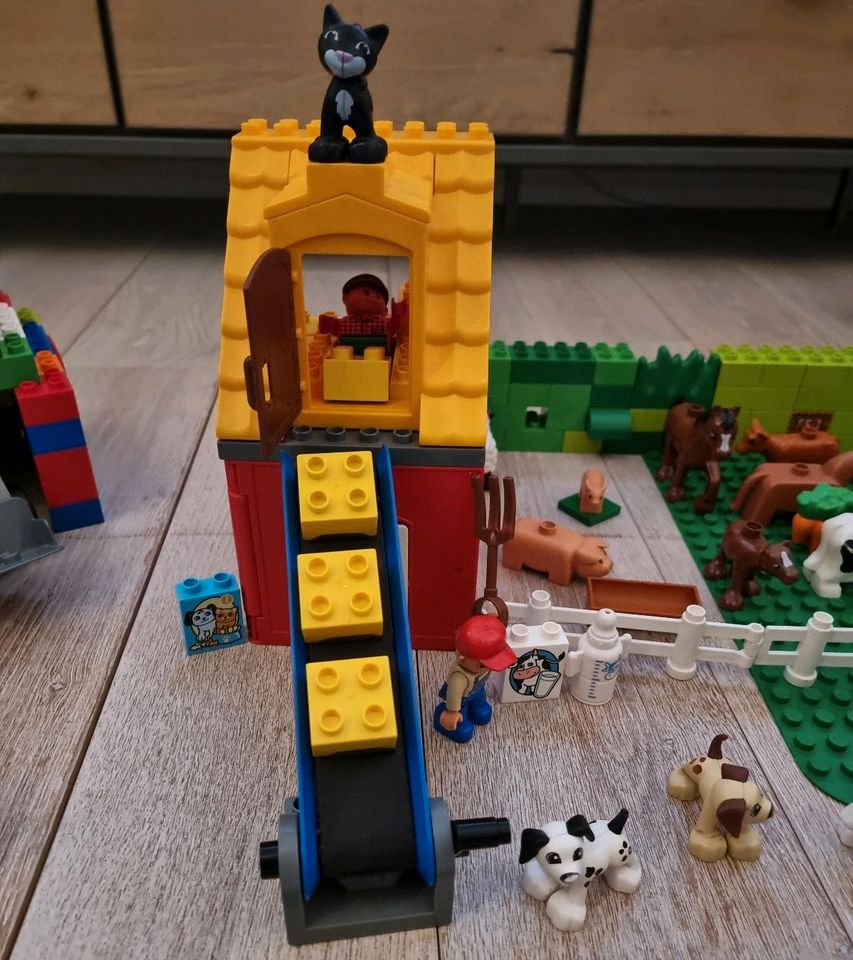Lego Duplo Bauernhof,  Tiere, Traktor, Kuh, Schwein, Pferd in Bremen