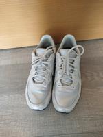 Silberne Converse Chucks, Sneaker in 42 Nordrhein-Westfalen - Arnsberg Vorschau