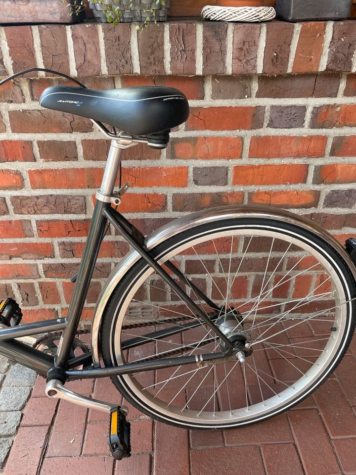 Saxonette Luxus, neue Schwalbe Marathon Bereifung, Fahrrad in Schortens