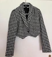 Schwarzweißer Kurzblazer von Pull&Bear Niedersachsen - Wischhafen Vorschau