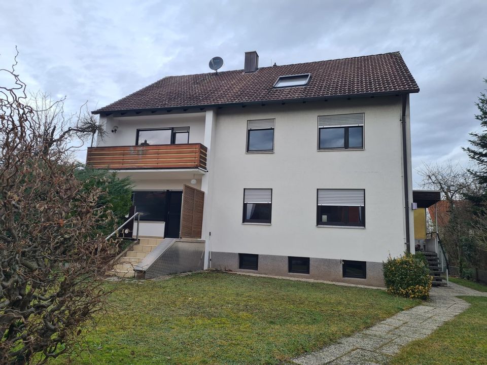 2-Zimmer-Wohnung, teilmöbliert, DG in 90522 Oberasbach in Oberasbach