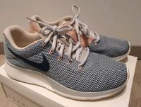 Nike Sneaker Tanjun Racer Pure Platinum/Armory Woman EU 40 921668 Niedersachsen - Nordstemmen Vorschau