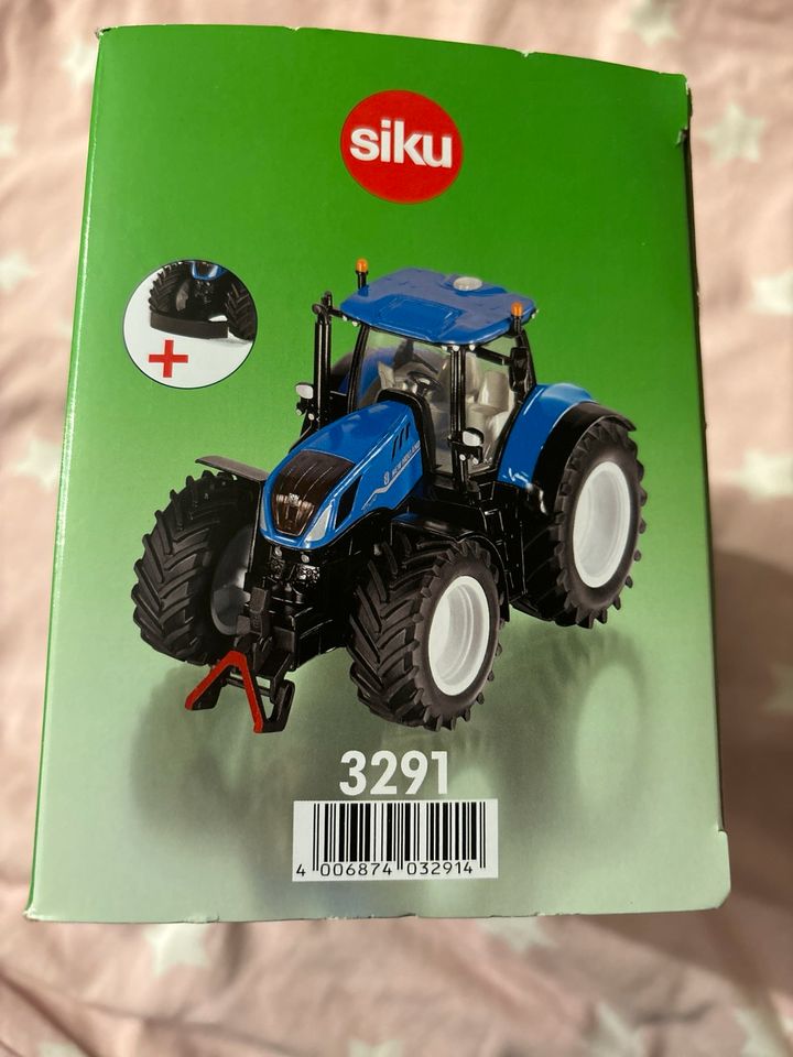 Siku New Holland T7.315 (3291) in Gmund