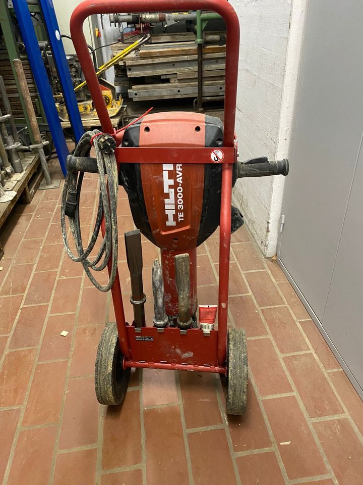 Hilti TE 3000 AVR Abbruchhammer Stemmhammer mieten / leihen in