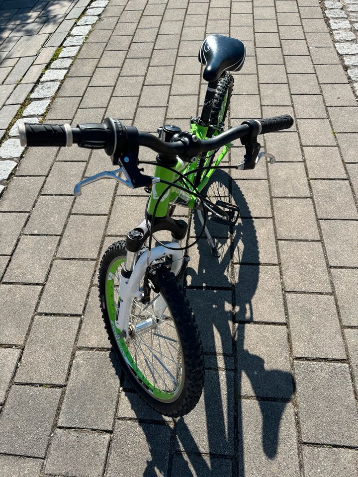 Fahrrad 20“ Kinder Conway grün in Möttingen