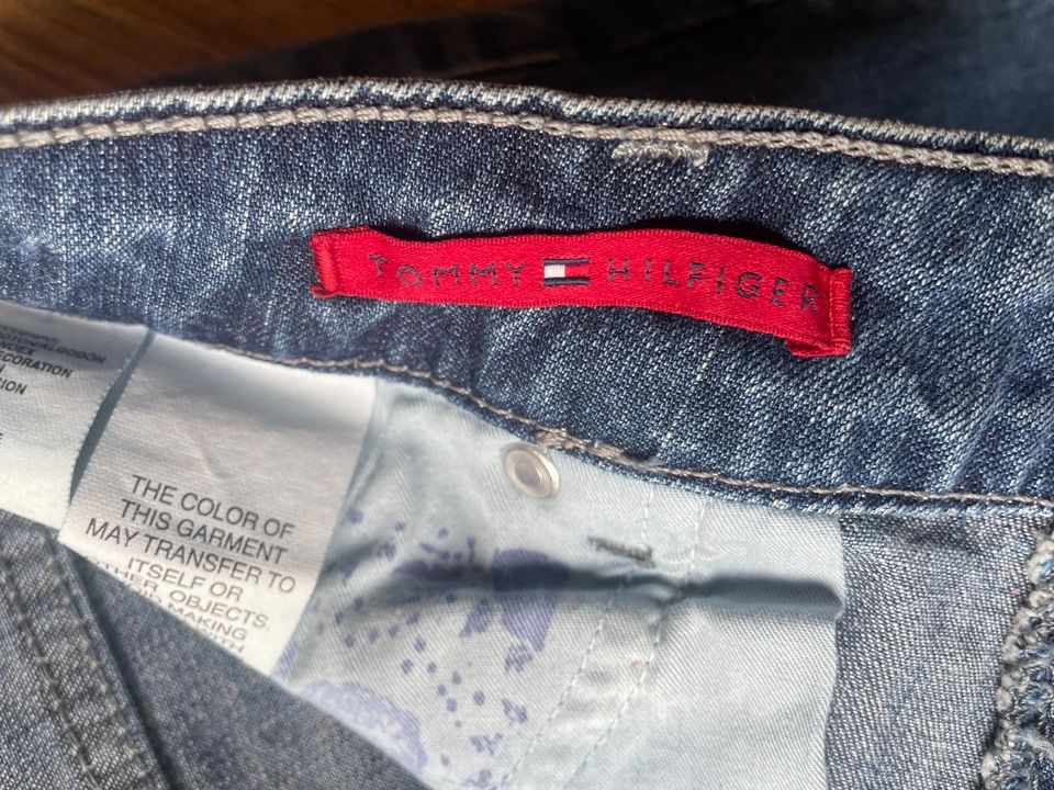 Jeans Tommy Hilfiger Sitz 12 in Malschwitz