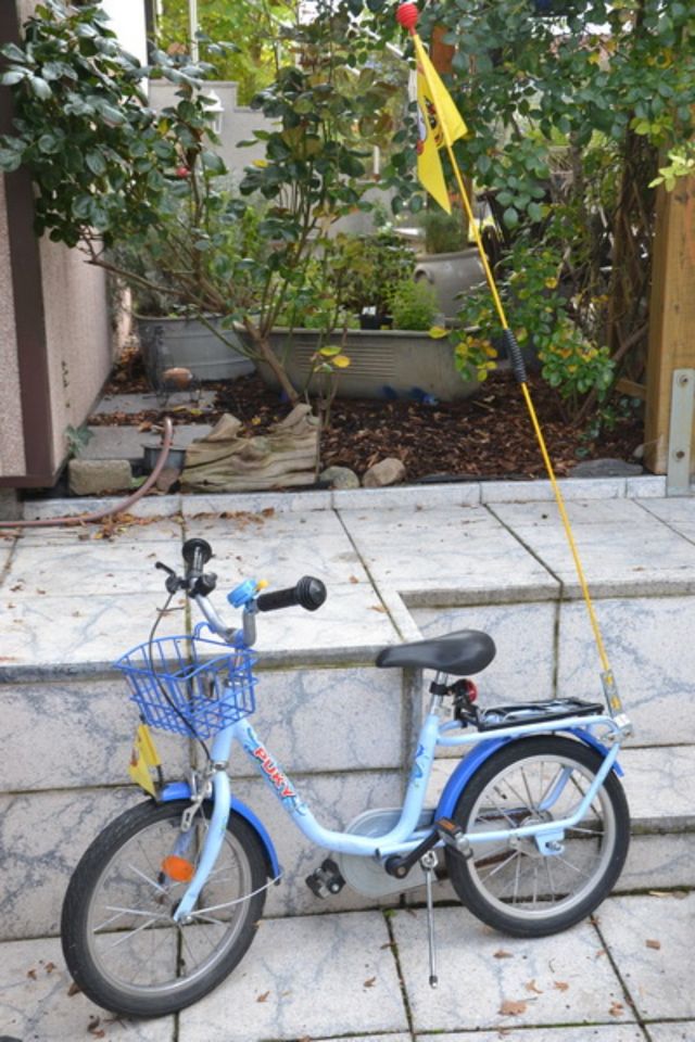 Puky 16er Kinderfahrrad Fahrrad mit Antenne Korb Wimpel Licht in Berlin