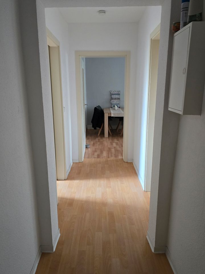 Suche Nachmieter für meine 4 Raum Wohnung in Ilmtal-Weinstraße