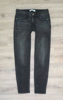 Zara Cropped Jeans Gr. 38 29 grau schwarz Neu! Bayern - Geisenhausen Vorschau