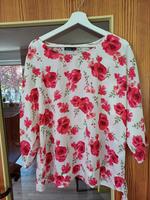 wunderschöne Rosen  Tunika Niedersachsen - Reinstorf Vorschau