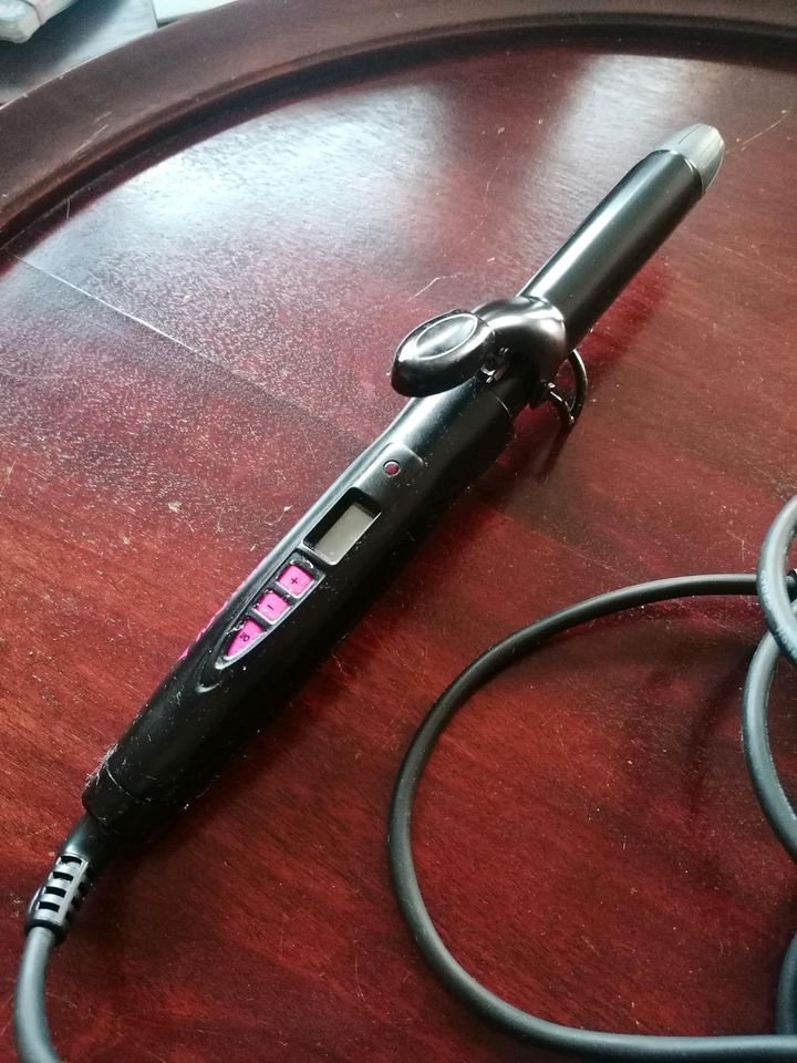 Lockenstab Curling Iron Wand schwarz Efalock Professional Tools in Berlin