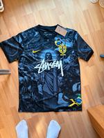 Nike x Stüssy Brasilien Trikot Limited Edition (Cristo Rio) Hessen - Bad Vilbel Vorschau