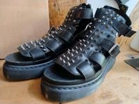 Dr. Martens "Spike" Plateau Nieten Sandalen/ Punk (40/41) Niedersachsen - Springe Vorschau