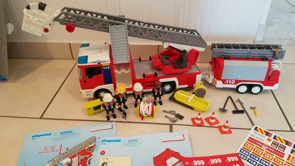 Playmobil 4820 Drehleiterfahrzeug mit Zubehör Anhänger in Ennigerloh