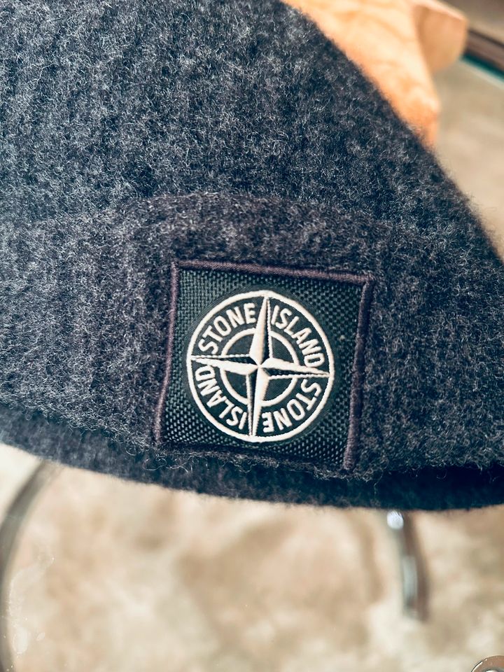 Stone Island Mütze/Beanie | Grau-Schwarz | Original! in Neu Ulm