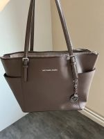 Michael Kors Handtasche Jet Set grau Silber Saarland - Völklingen Vorschau