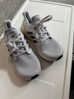 Adidas Ultraboost Schuhe Laufschuh 38 1/3 Bayern - Wilhermsdorf Vorschau