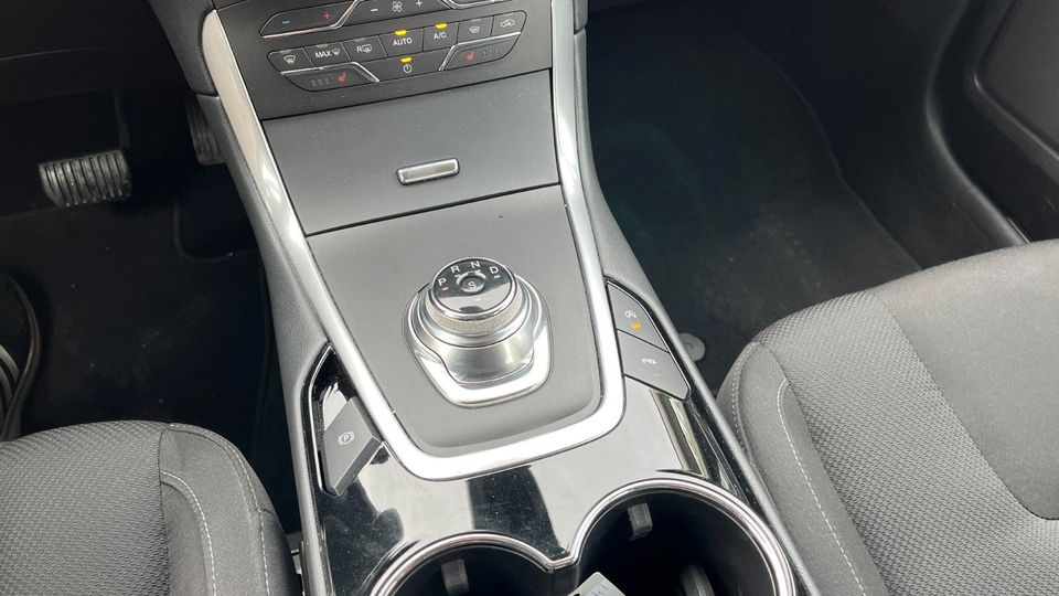 Ford S-Max S-MAX Titanium Navi Xenon in Mücke