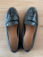Damenschuhe schwarz glänzend 44 Loafer Schlupfhalbschuh Loafers Hessen - Ebsdorfergrund Vorschau