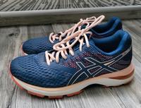 Asics Turnschuhe/ Laufschuhe / Schuhe Essen - Essen-West Vorschau