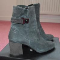 Stiefeletten, Gr. 40, grau, Gerry Weber, neuwertig Hessen - Hanau Vorschau
