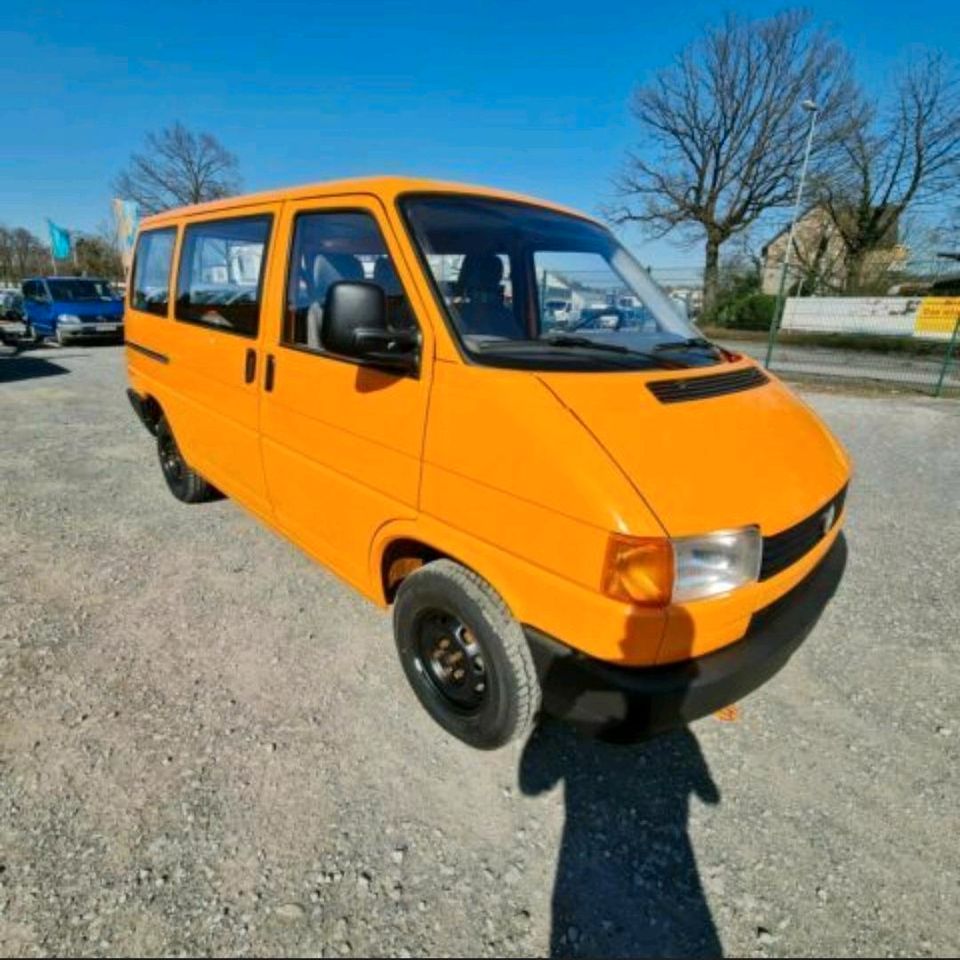 VW T4 Bus 2.0l Benzin Transporter in Voerde (Niederrhein)